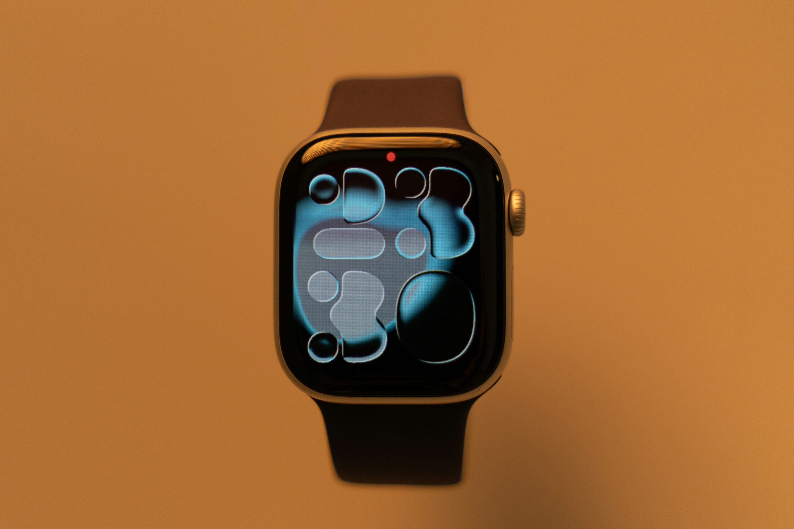 Apple Watch Series 9 com listras na tela